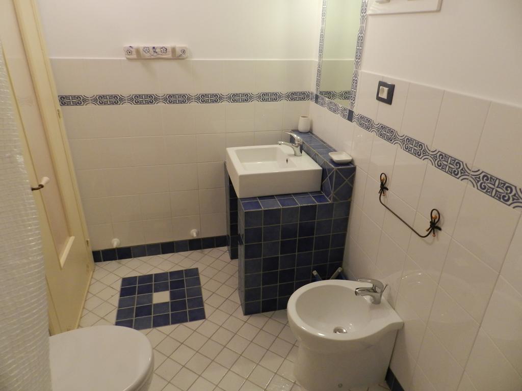 Casa Corte Con Terrazza 塔维亚诺 客房 照片