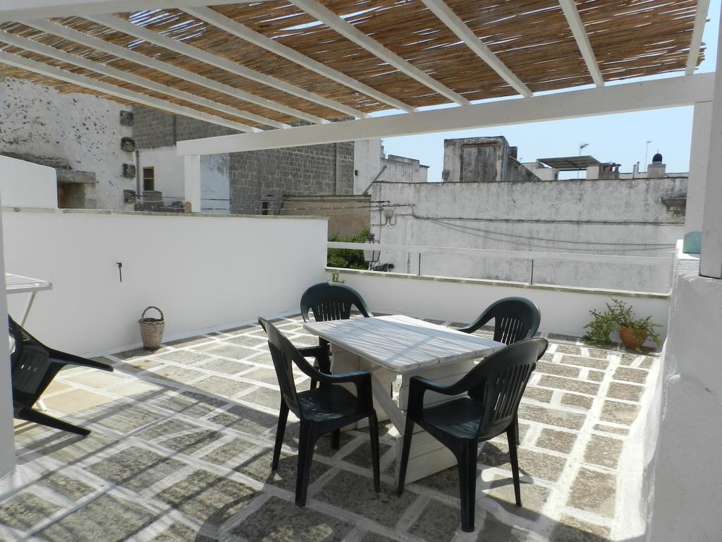 Casa Corte Con Terrazza 塔维亚诺 外观 照片