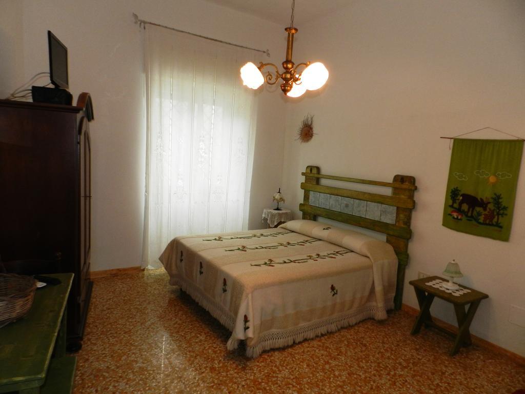 Casa Corte Con Terrazza 塔维亚诺 外观 照片
