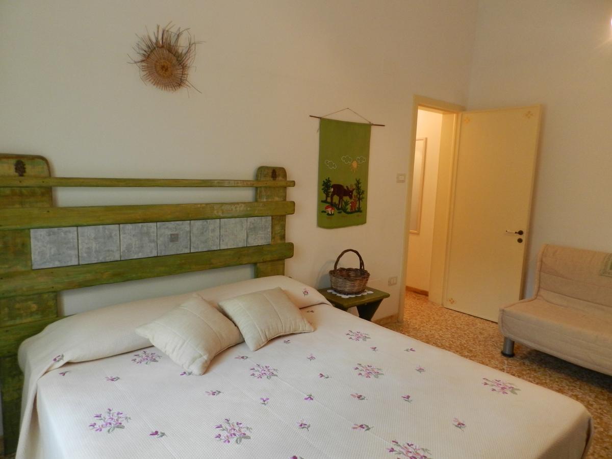Casa Corte Con Terrazza 塔维亚诺 外观 照片