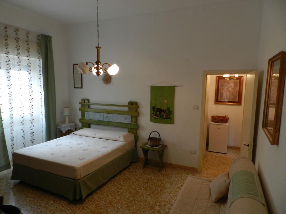 Casa Corte Con Terrazza 塔维亚诺 外观 照片