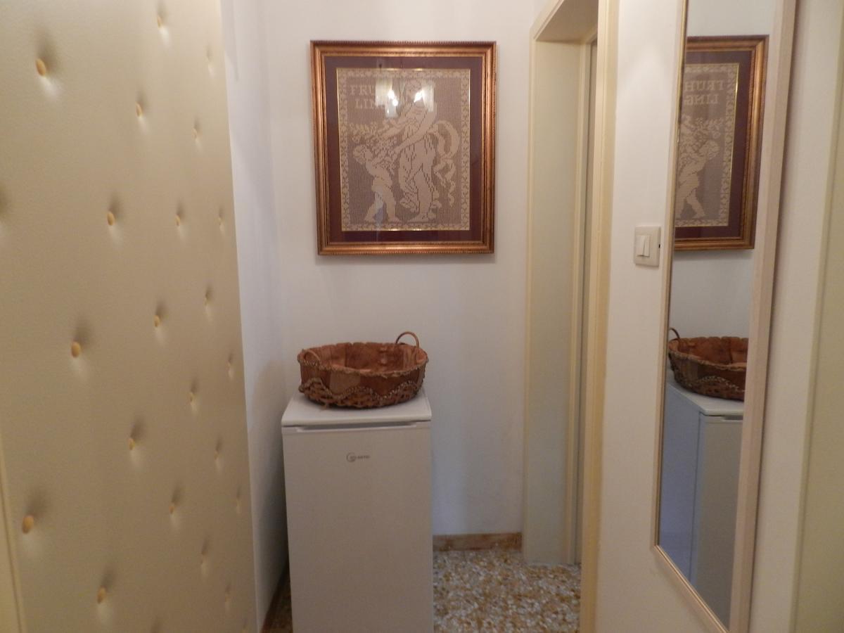 Casa Corte Con Terrazza 塔维亚诺 外观 照片