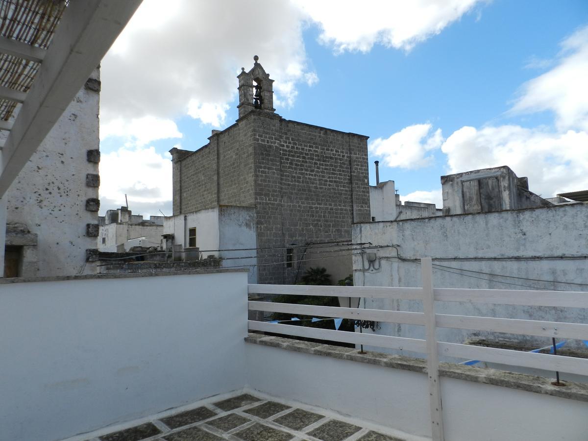 Casa Corte Con Terrazza 塔维亚诺 外观 照片