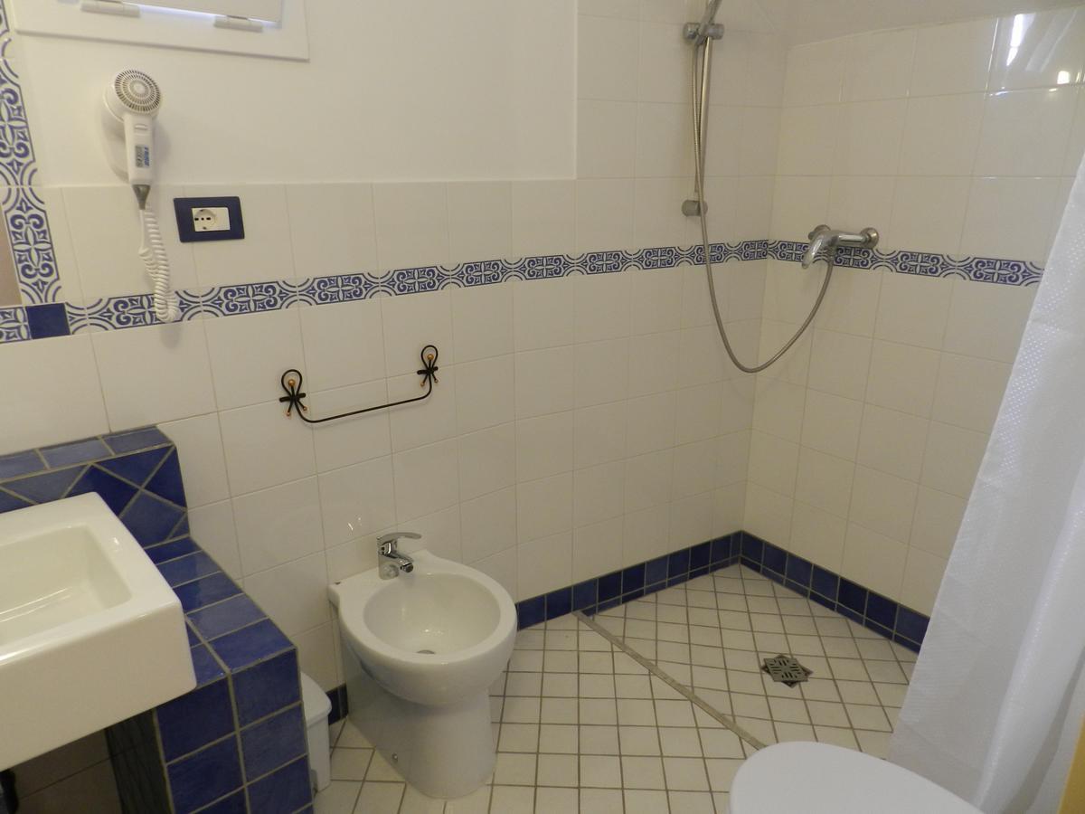 Casa Corte Con Terrazza 塔维亚诺 外观 照片