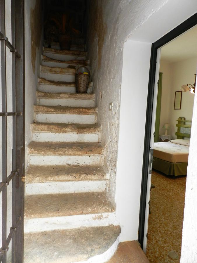 Casa Corte Con Terrazza 塔维亚诺 外观 照片
