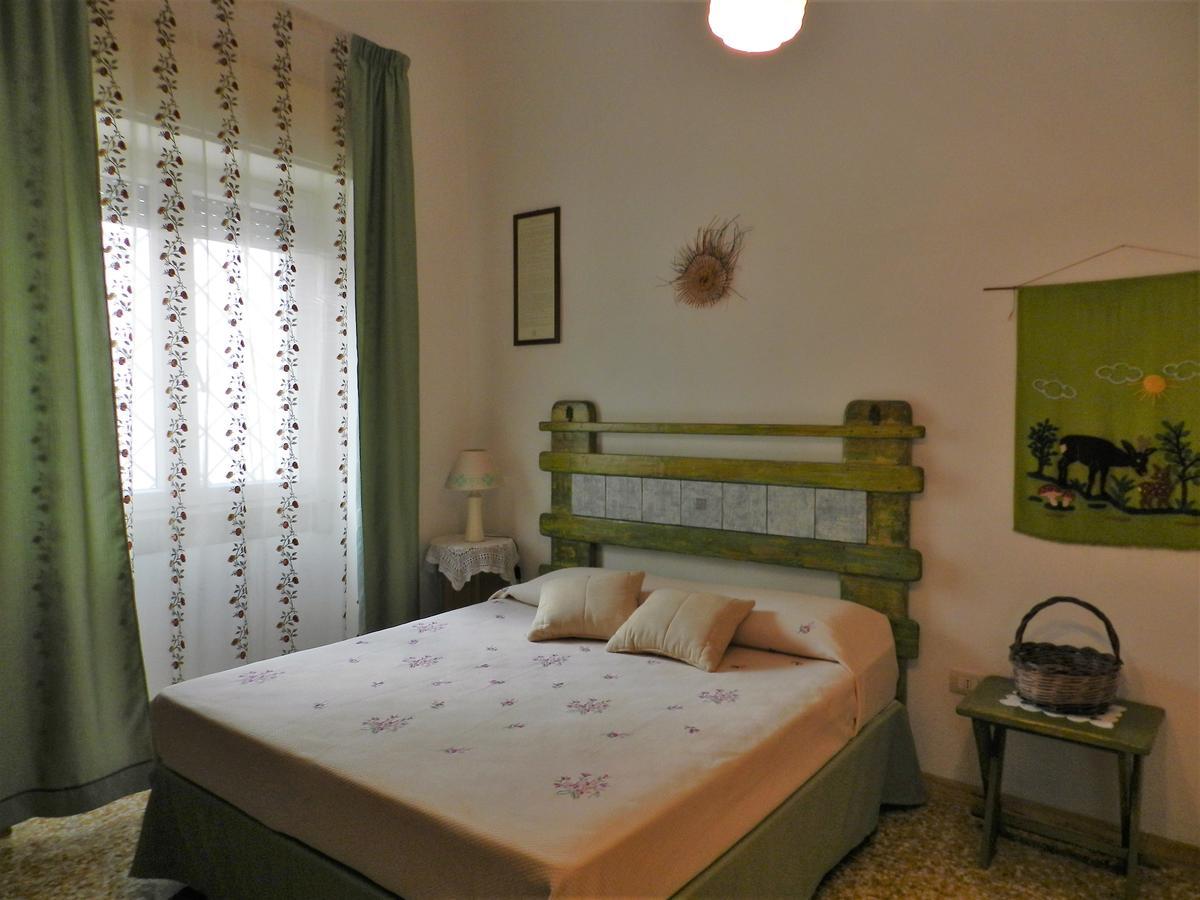 Casa Corte Con Terrazza 塔维亚诺 外观 照片