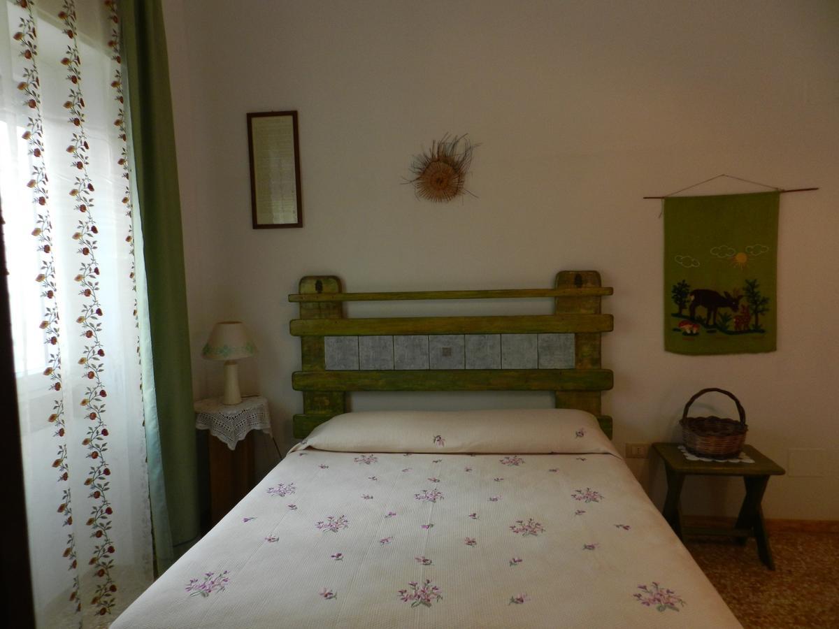 Casa Corte Con Terrazza 塔维亚诺 外观 照片